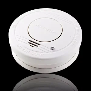 Quick Response Wireless Sensor Photoelectric Smoke Detector Alarm with Battery Backup for Home Fire Safety