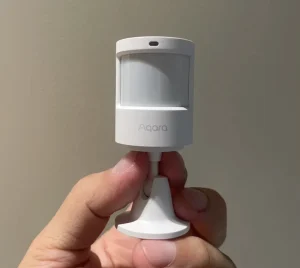 Zigbee Smart PIR Motion Sensor with Light Detector for Home Security Automation